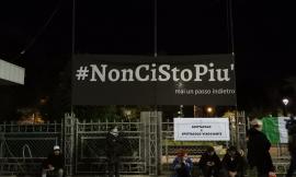 Civitanova- continua la protesta in piazza, operatori dello sport e palestre: "le nostre voci contano" (FOTO)