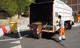 Macerata, il ritiro porta a porta dei rifiuti confermato anche durante i festivi