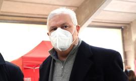 Macerata, il dottor Ripa positivo al Covid: il 4 gennaio aveva ricevuto la prima dose del vaccino