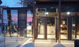 "Recanati trattata come salotto personale": Fratelli d'Italia attacca la Giunta sul Grottino Cafè