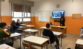 Macerata, alle superiori parte la sfida della didattica mista: "rientro in classe sereno per tutti" (FOTO)