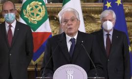 Mattarella convoca Mario Draghi al Quirinale: "Serve governo con piene funzioni"