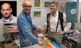 Macerata, il vetro infranto dal proiettile di Traini diventa un quadro: l'idea del pittore Calisti (FOTO)