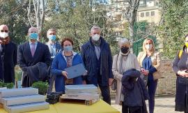 Rotary Recanati, donati sei computer per la didattica a distanza all’I.C. "Badaloni”