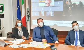 Il green pass tarda, Carloni propone l'autocertificazione per partecipare a feste e cerimonie
