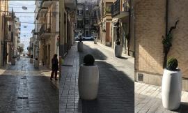 Civitanova, continua il restyling del centro: anche in via Trento arrivano le fioriere