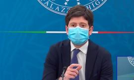 Vaccini, il Ministro Speranza fissa l'obiettivo: "arrivare a mezzo milione di iniezioni al giorno"