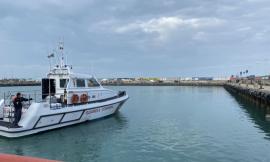 Civitanova, simulato incendio al pontile “La Marina A.s.d.”: prova da record per la Guardia Costiera