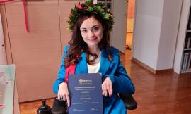 Corona d'alloro per Arianna Giulianelli: "Non ci sono limiti se si vuol raggiungere un obiettivo"