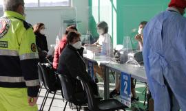 Vaccini, nelle Marche al via dal 17 aprile la prenotazione per la fascia d'età 65-69 anni