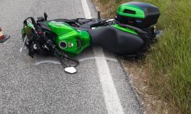 San Severino, rovinosa caduta in moto: 35enne in gravi condizioni a Torrette