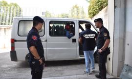 Caporalato a Tolentino: costretti a pagare 500 euro per lavorare e non essere più clandestini