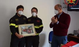 Macerata, l'Ispettore Leonardo Sparvoli si congeda dopo 36 anni: il saluto dei Vigili del Fuoco
