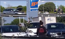Tolentino, scontro fra tre auto in superstrada: traffico bloccato (FOTO)