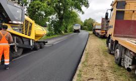 Strada provinciale Bivio Vergini-Civitanova: interventi di asfaltatura in fase di ultimazione