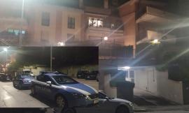 Macerata, ragazzo precipita dal balcone di casa: trasportato in gravi condizioni a Torrette (VIDEO e FOTO)