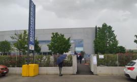 Dosi Pfizer terminate all'hub di Piediripa: i prenotati per il richiamo rimbalzati al pomeriggio
