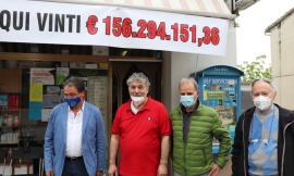 Superenalotto da 156 milioni a Montappone, il vincitore telefona al tabaccaio: "Mi ricorderò di te"