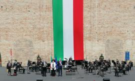 Festa della Repubblica, cerimonia allo Sferisterio: 68 cittadini premiati con onorificenze al merito