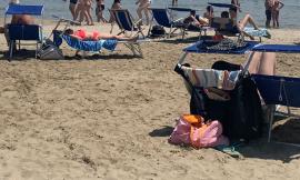 Aggredito in spiaggia da un gruppo di giovani a Riccione: turista maceratese in ospedale