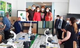 Macerata, l'Istituto Agrario  inaugura il nuovo laboratorio di biotecnologie
