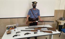Macerata, tenta il suicidio con un fucile: 50enne salvato all'ultimo dai carabinieri