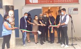 Camerino, taglio del nastro per la mostra "Le dimore del pittore" di Ettore Frani