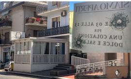 Civitanova, colpi d'arma da fuoco contro la vetrata della pasticceria "Franco": paura nella notte
