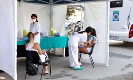 Il camper vaccinale fa tappa per tre giorni a Civitanova: ecco come sono andate le vaccinazioni (FOTO)