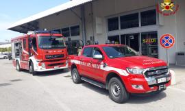 Incendio nel negozio di abbigliamento, danni all'impianto elettrico: chiusi altri 4 locali