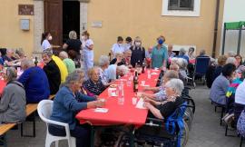 San Severino, pizzata in allegria per gli ospiti della casa di riposo "Lazzarelli"