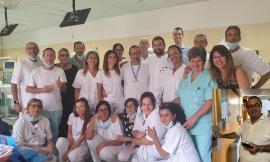 Macerata, 42 anni di servizio: il coordinatore infermieristico Sandro Scipioni va in pensione. Il saluto dei colleghi