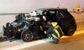 Serravalle, incidente in galleria: bimba trasferita a Torrette, superstrada chiusa al traffico