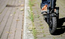Civitanova, ordinanza per i monopattini: "Non potranno circolare su marciapiedi e aree pedonali"