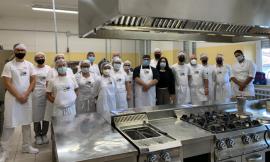 Civitanova, al via il corso per diventare pizzaioli professionisti per 18 allievi