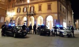 Tolentino, mostra falso documento d'identità bulgaro e guida senza patente: denunciato