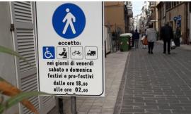 Civitanova, scatta l'isola pedonale serale nel borgo marinaro: nuove aree sosta per residenti