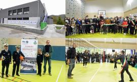 Pieve Torina in festa, inaugurato il palazzetto dello sport: il sindaco palleggia con il campione Zorzi (FOTO)