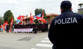 La protesta del Cobas davanti la nuova Villalba : “Situazione inaccettabile, vogliamo dignità!” (FOTO E VIDEO)