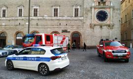 Scatta l'allarme al Teatro Rossi, sul posto la Polizia Locale e i Vigili del fuoco