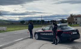 Macerata, alla guida con un tasso di alcol triplo del consentito: patente ritirata ad un artigiano