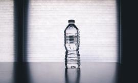 Bere tanta acqua durante l’inverno è possibile, se sai come farlo