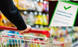 Il Comune eroga buoni spesa, ma solo a chi è "in regola con il Green Pass": è polemica