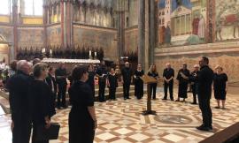 Civitanova, la 'Corale Bizzarri' porta al San Francesco il 'Gospel Mass' di Robert Ray