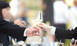A Natale si brinda con gli spumanti marchigiani: è boom, imbottigliato a +58% sul 2020
