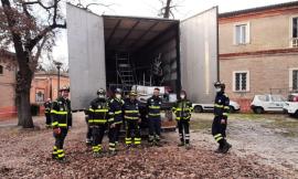 Macerata, file e disagi in via Spalato: i tamponi drive-in trasferiti al centro vaccini (FOTO)