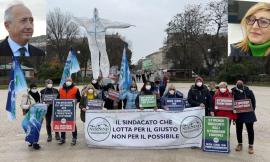 Sciopero infermieri, la protesta in piazza: "Rispettate i nostri diritti". Vertice con Saltamartini (FOTO)