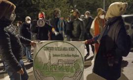 Mogliano, "Salviamo il Santuario dal cemento": cittadini in protesta, ma il Consiglio approva la variante (FOTO)