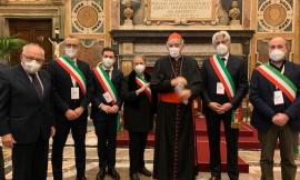 Parcaroli in udienza dal Papa: "Una grande emozione". E scatta l'invito al pellegrinaggio Macerata-Loreto