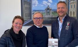 Treia, "Giù la piazza non c'è nessuno" di Dolores Prato conquista l'Olanda